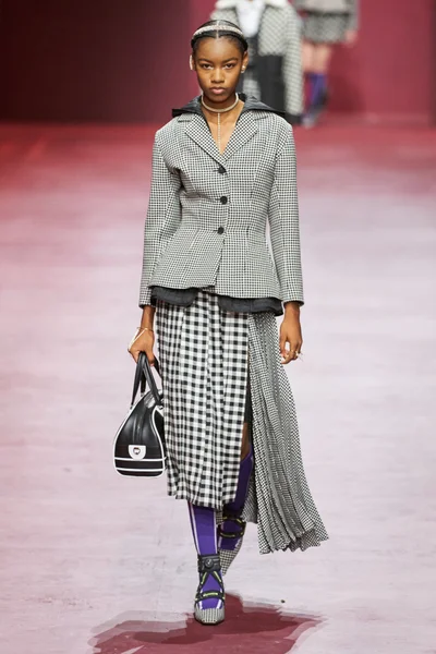 Look 45